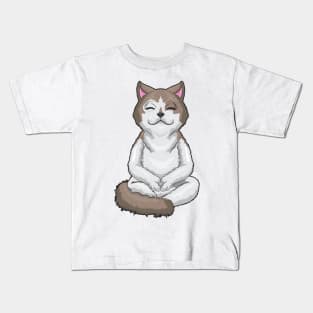 Cat at yoga in cross-legged Kids T-Shirt